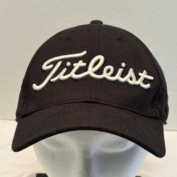 Titleist Black Fitted Hat Size L/XL - Picture 2 of 8